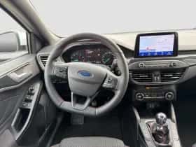 Ford Focus (2021) thumbnail 9