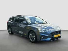 Ford Focus (2020) thumbnail 2