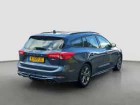 Ford Focus (2020) thumbnail 3
