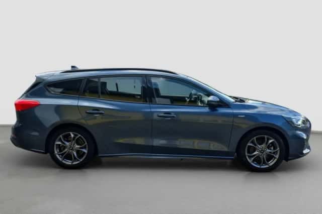 Ford Focus (2020) thumbnail 4