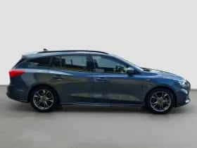 Ford Focus (2020) thumbnail 4