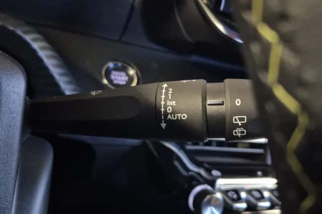 Peugeot e-2008 (2024) thumbnail 13