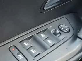 Peugeot e-2008 (2024) thumbnail 35