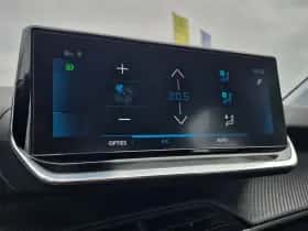 Peugeot 208 (2021) thumbnail 17
