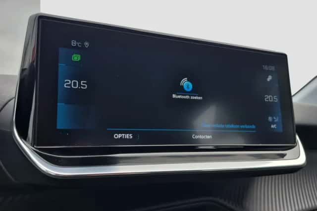 Peugeot 208 (2021) thumbnail 22