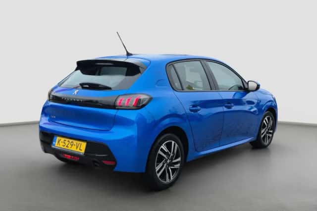 Peugeot 208 (2021) thumbnail 5