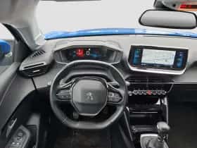 Peugeot 208 (2021) thumbnail 9