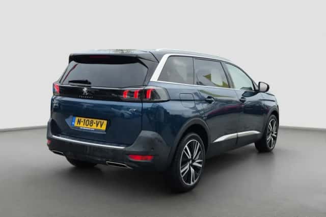 Peugeot 5008 (2022) thumbnail 2