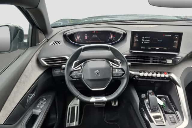 Peugeot 5008 (2022) thumbnail 11