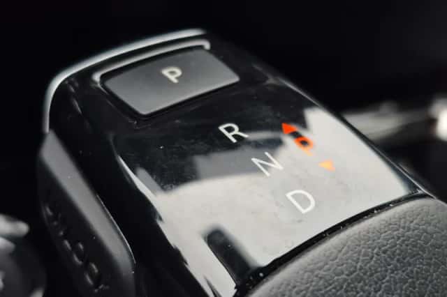 Peugeot 5008 (2022) thumbnail 24