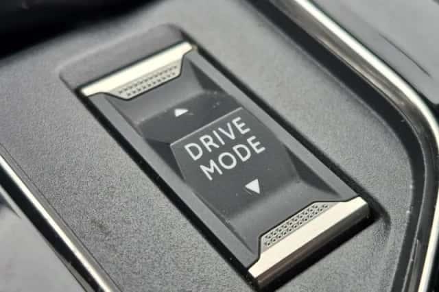 Peugeot 5008 (2022) thumbnail 30