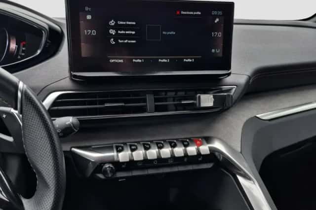 Peugeot 5008 (2022) thumbnail 32
