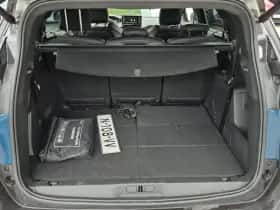 Peugeot 5008 (2022) thumbnail 41