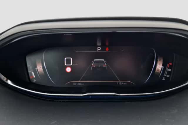 Peugeot 5008 (2022) thumbnail 8