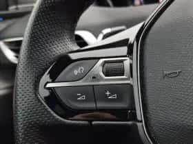 Peugeot 5008 (2022) thumbnail 9