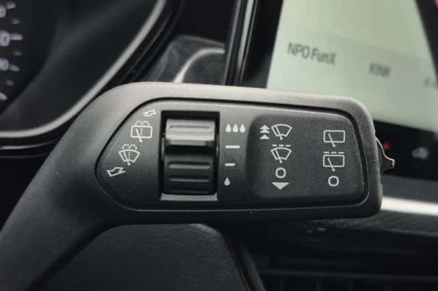 Ford Focus (2022) thumbnail 16