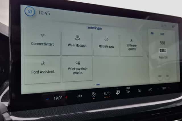 Ford Focus (2022) thumbnail 18