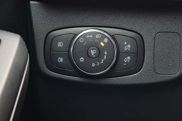 Ford Focus (2022) thumbnail 35