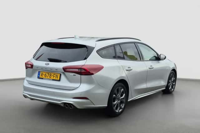 Ford Focus (2022) thumbnail 8