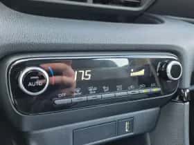 Toyota Yaris (2022) thumbnail 21