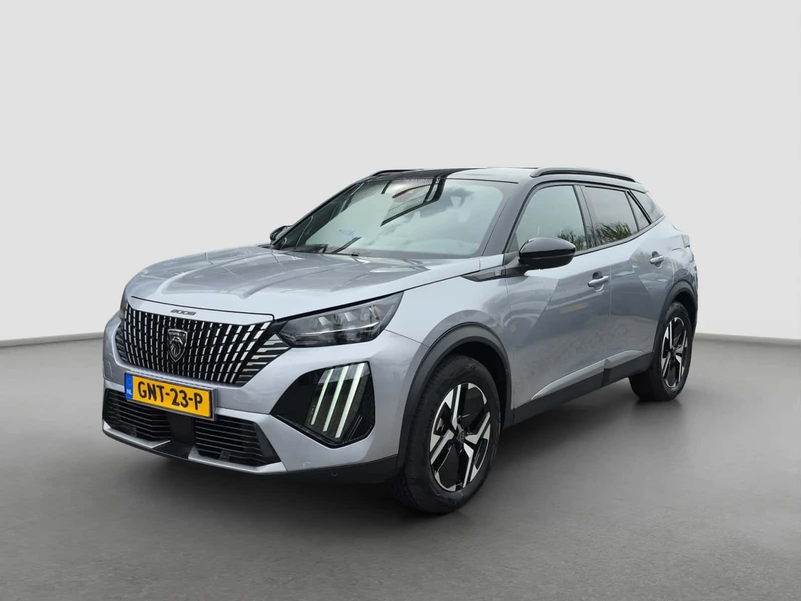 Peugeot e-2008 (2024) — foto 1