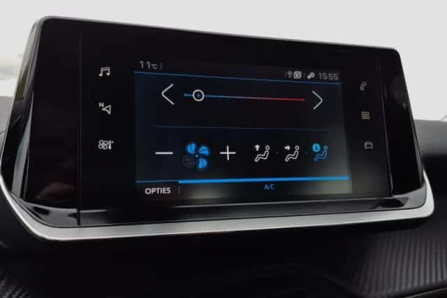 Peugeot 2008 (2020) thumbnail 16
