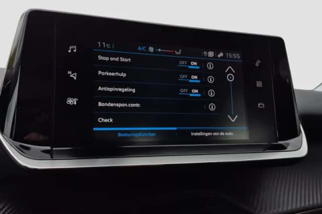 Peugeot 2008 (2020) thumbnail 24