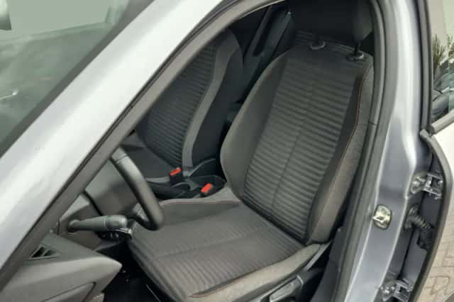 Peugeot 2008 (2020) thumbnail 25