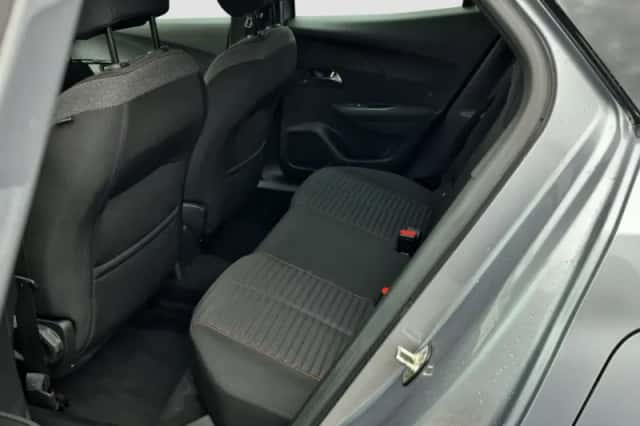 Peugeot 2008 (2020) thumbnail 29