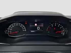 Peugeot 2008 (2020) thumbnail 9