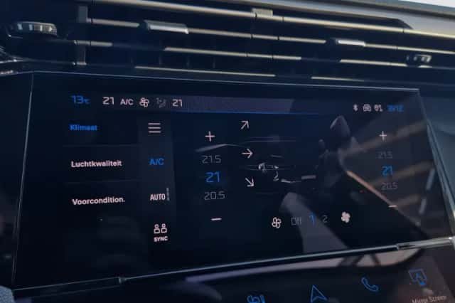 Peugeot 308 (2023) thumbnail 19