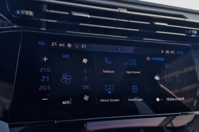Peugeot 308 (2023) thumbnail 23