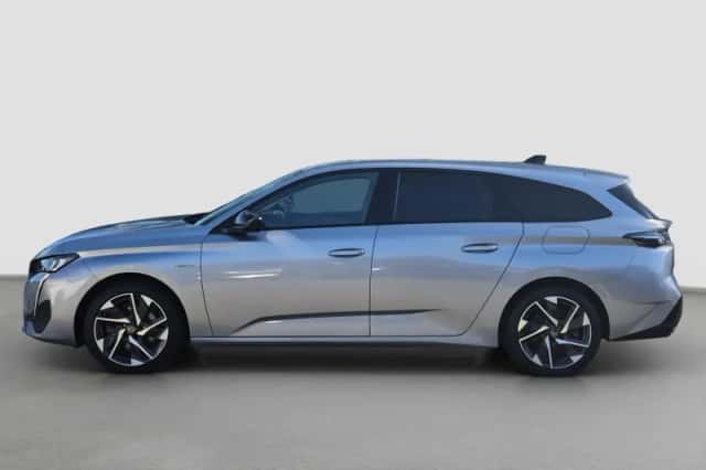 Peugeot 308 (2023) thumbnail 4