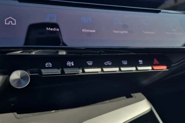 Peugeot 308 (2023) thumbnail 31