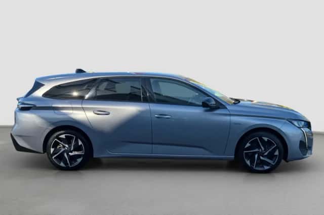 Peugeot 308 (2023) thumbnail 7