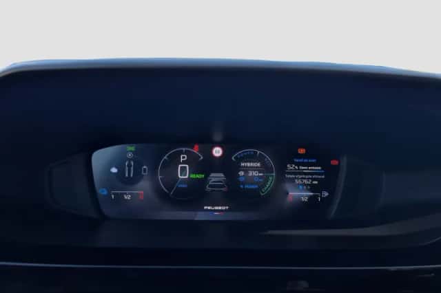Peugeot 308 (2023) thumbnail 8