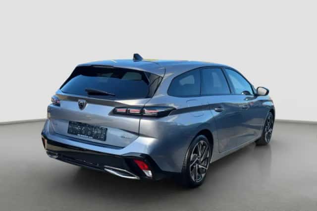 Peugeot 308 (2023) thumbnail 10