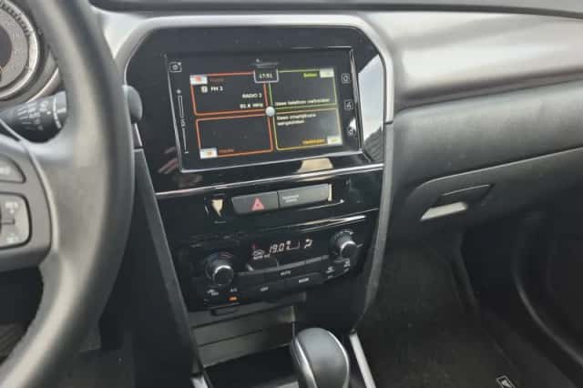 Suzuki Vitara (2023) thumbnail 14
