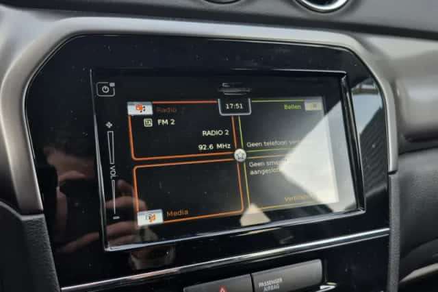 Suzuki Vitara (2023) thumbnail 15