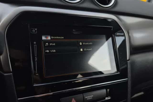 Suzuki Vitara (2023) thumbnail 19