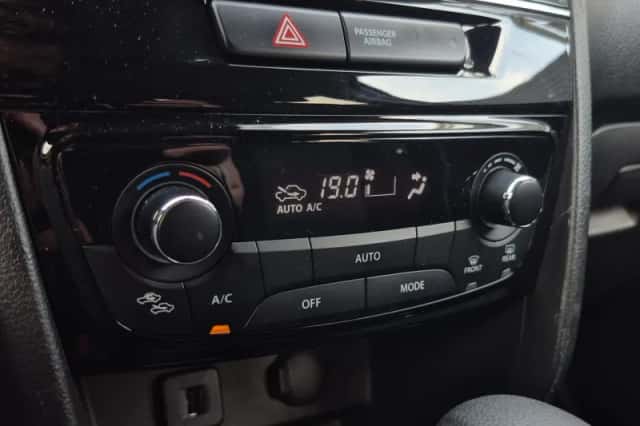 Suzuki Vitara (2023) thumbnail 23