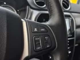 Suzuki Vitara (2023) thumbnail 10