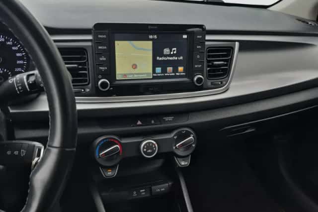 Kia Rio (2018) thumbnail 14