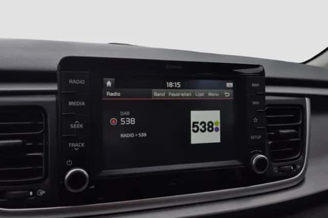 Kia Rio (2018) thumbnail 16