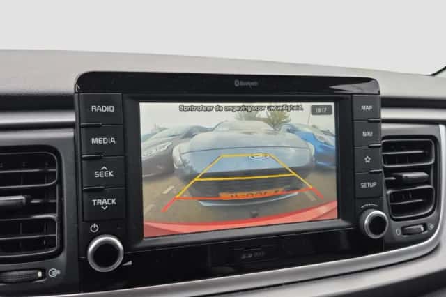 Kia Rio (2018) thumbnail 29