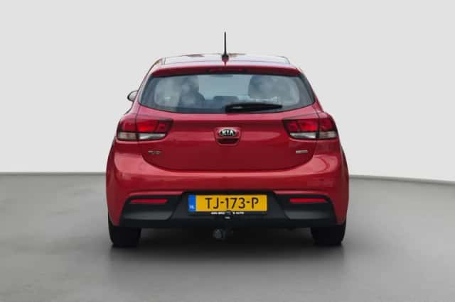 Kia Rio (2018) thumbnail 5