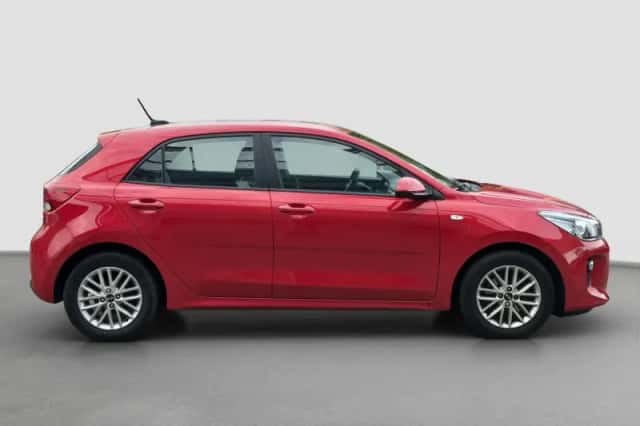 Kia Rio (2018) thumbnail 6