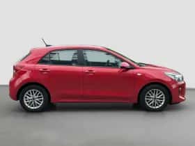 Kia Rio (2018) thumbnail 6