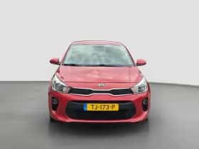 Kia Rio (2018) thumbnail 8