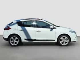 Renault Mégane (2011) thumbnail 8